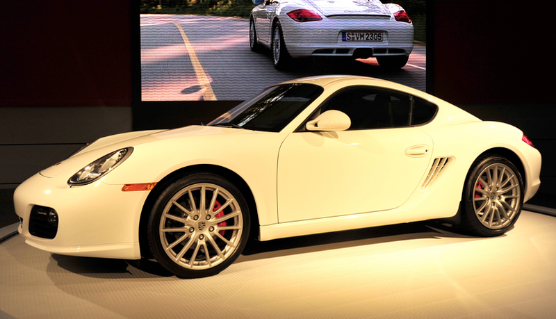 Illustration for article titled 2009 Porsche Cayman Comes To LA, Brings Optional Limited Slip Differential